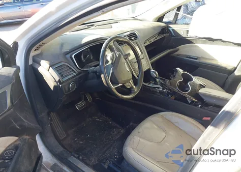 2016 Ford Fusion Titanium z USA, uszkodzony, nr VIN 3FA6P0K97GR343924